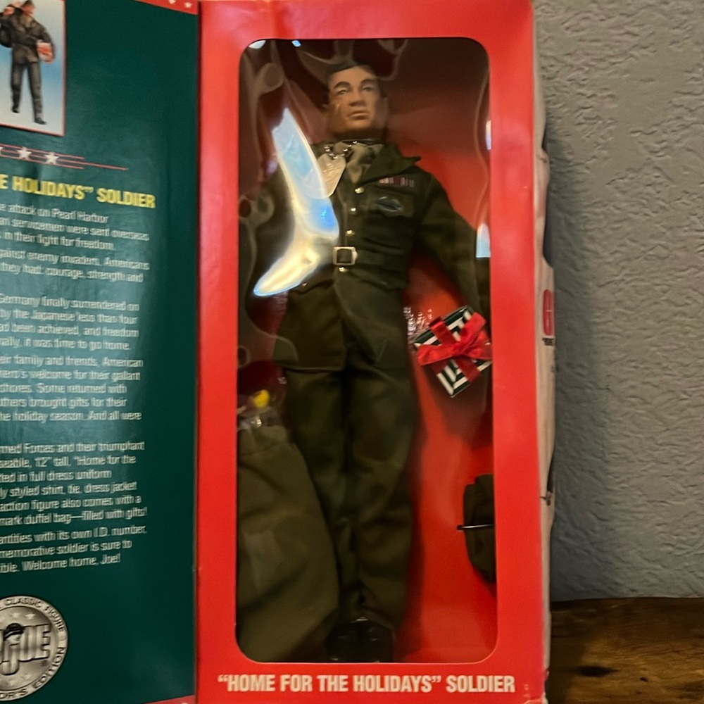 Vintage @1996 Hasbro Gl Joe Holiday soldier Limited Edition Action Figure New